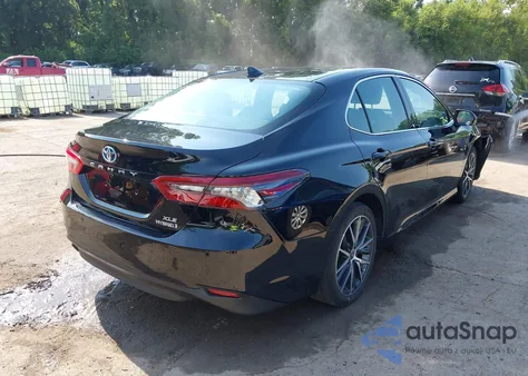 2023 Toyota Camry Xle Hybrid z USA, uszkodzony, nr VIN 4T1F31AK5PU617979